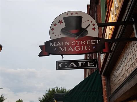 The Charms of Main Street Magic Cafe